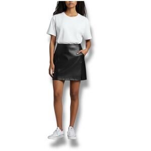 Lulus faux leather mini skirt, Size Medium